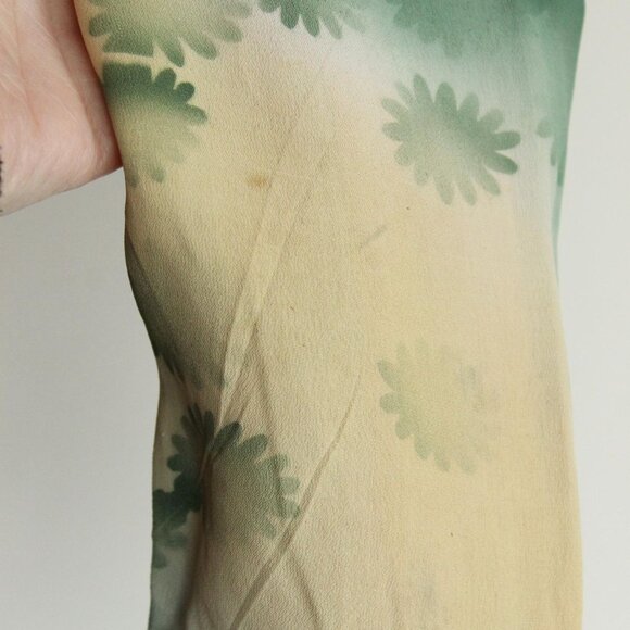 Vintage 1960s Dress, Green and Red Asian Rayon Maxidress with Iris Floral Print - Picture 4 of 10
